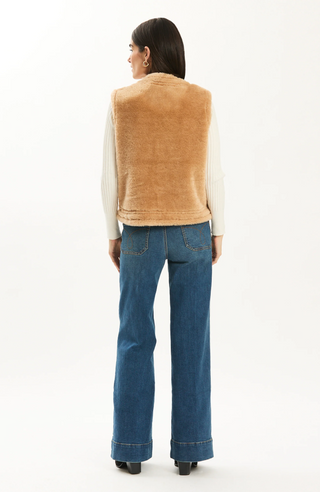 Hyland Rev Sherpa Vest Iced Coffee