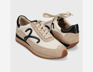 Queen Sneaker Beige