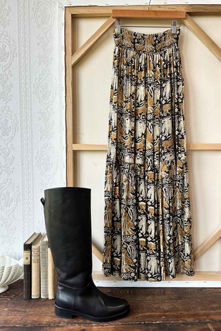 Shirred Skirt Story Print