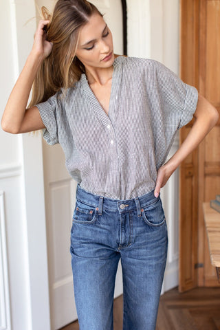 Artist Buttondown