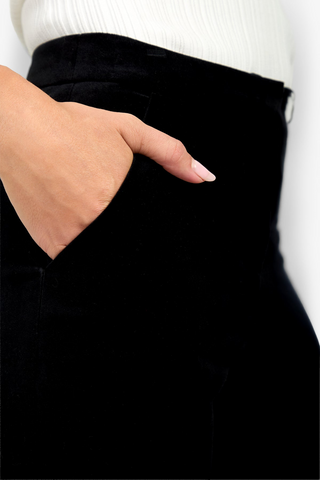 Westport Crop Black