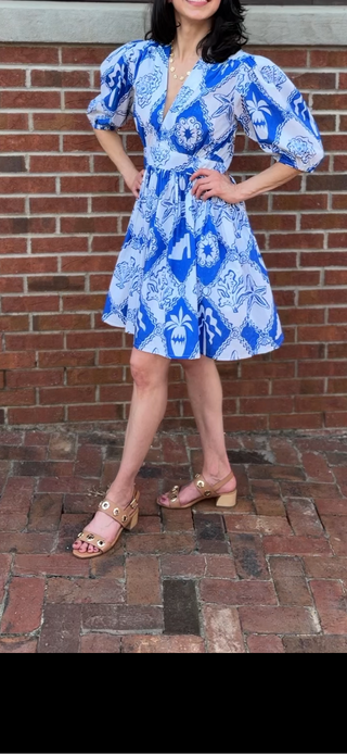 V-Neck Puff Mini